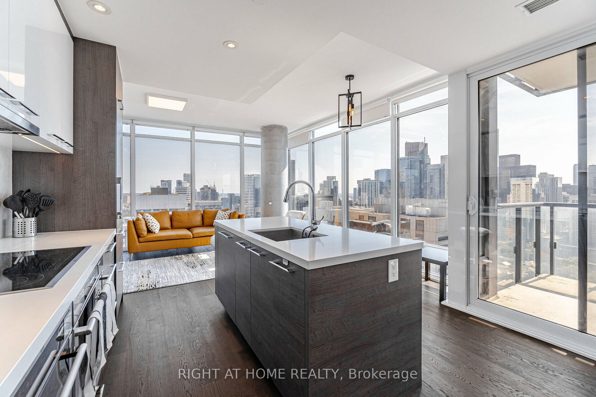 488 University Ave, #2507