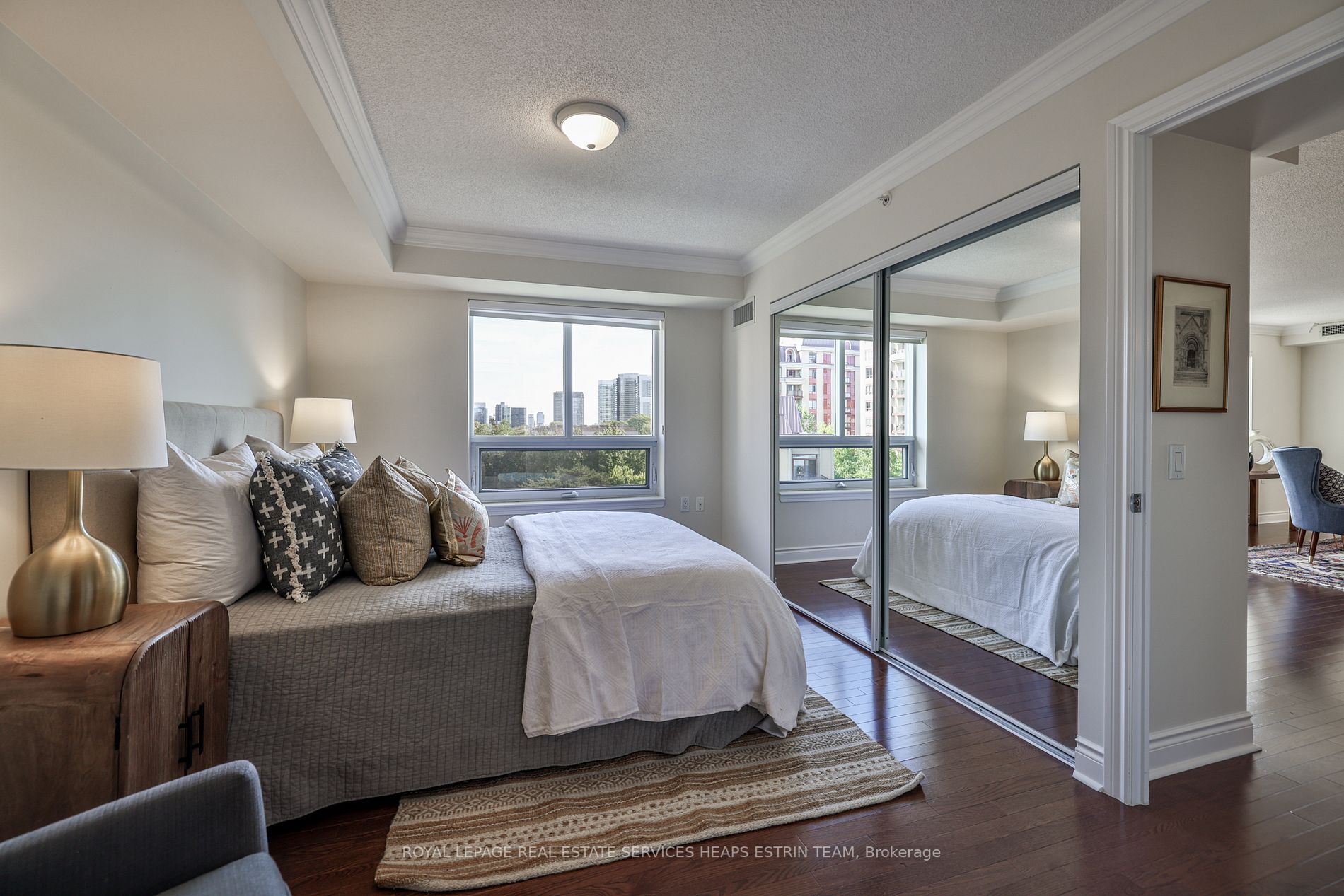 12 Rean Dr, #511