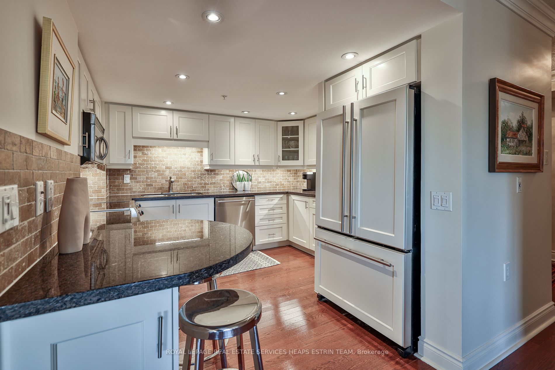12 Rean Dr, #511