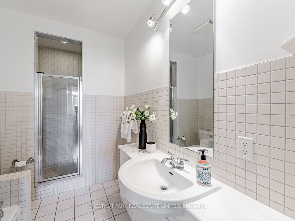 336 Davenport Rd, #301R