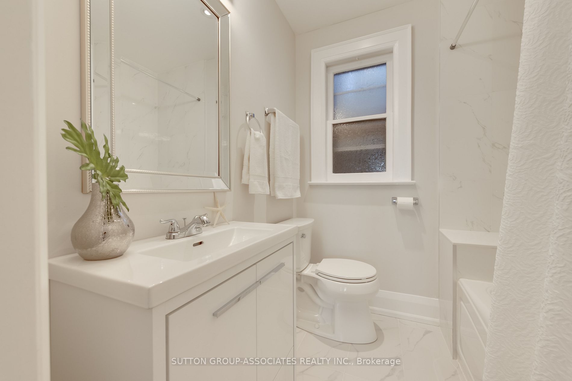 35 Cranbrooke Ave