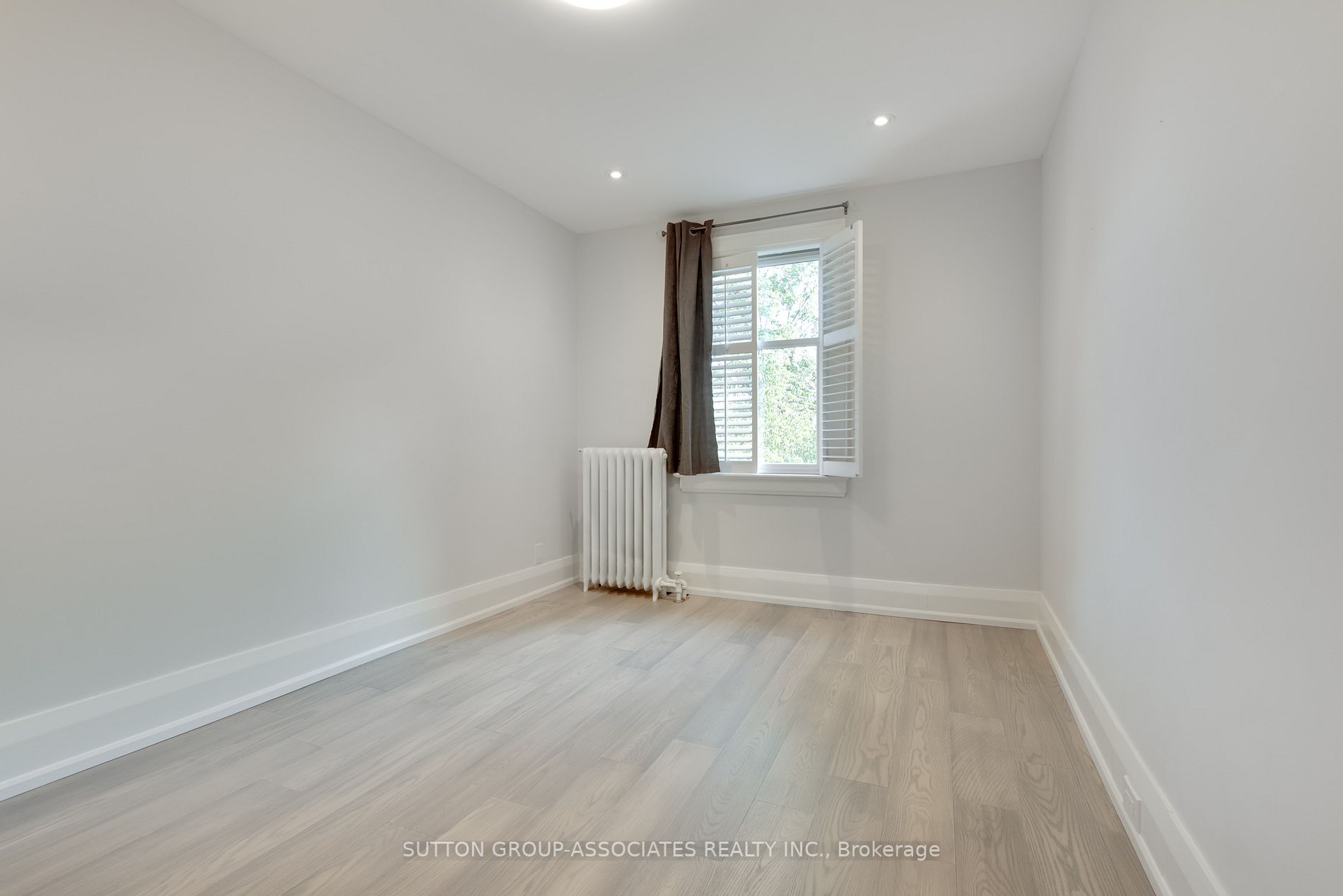 35 Cranbrooke Ave