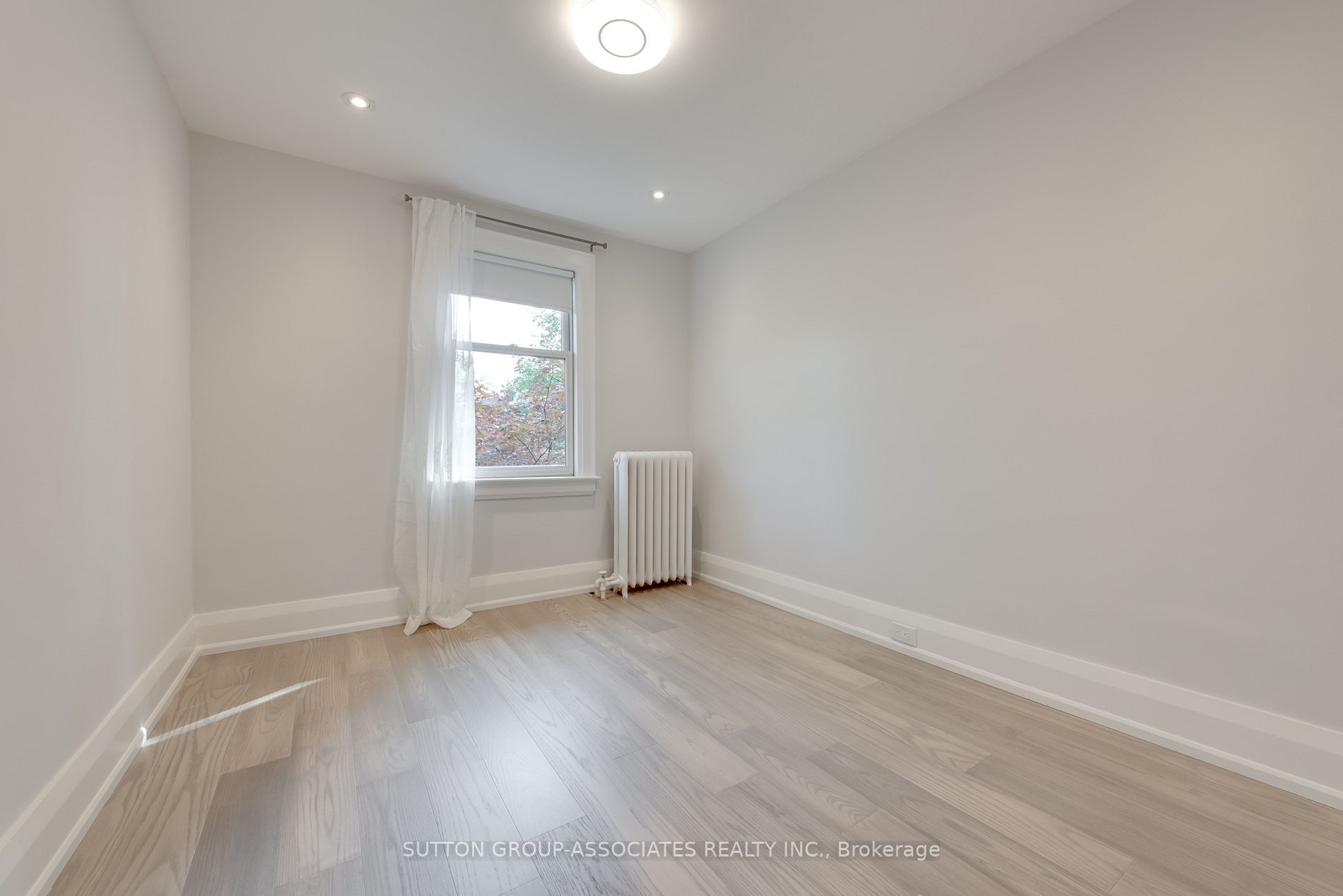 35 Cranbrooke Ave