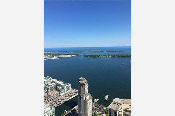 88 Harbour St, Toronto