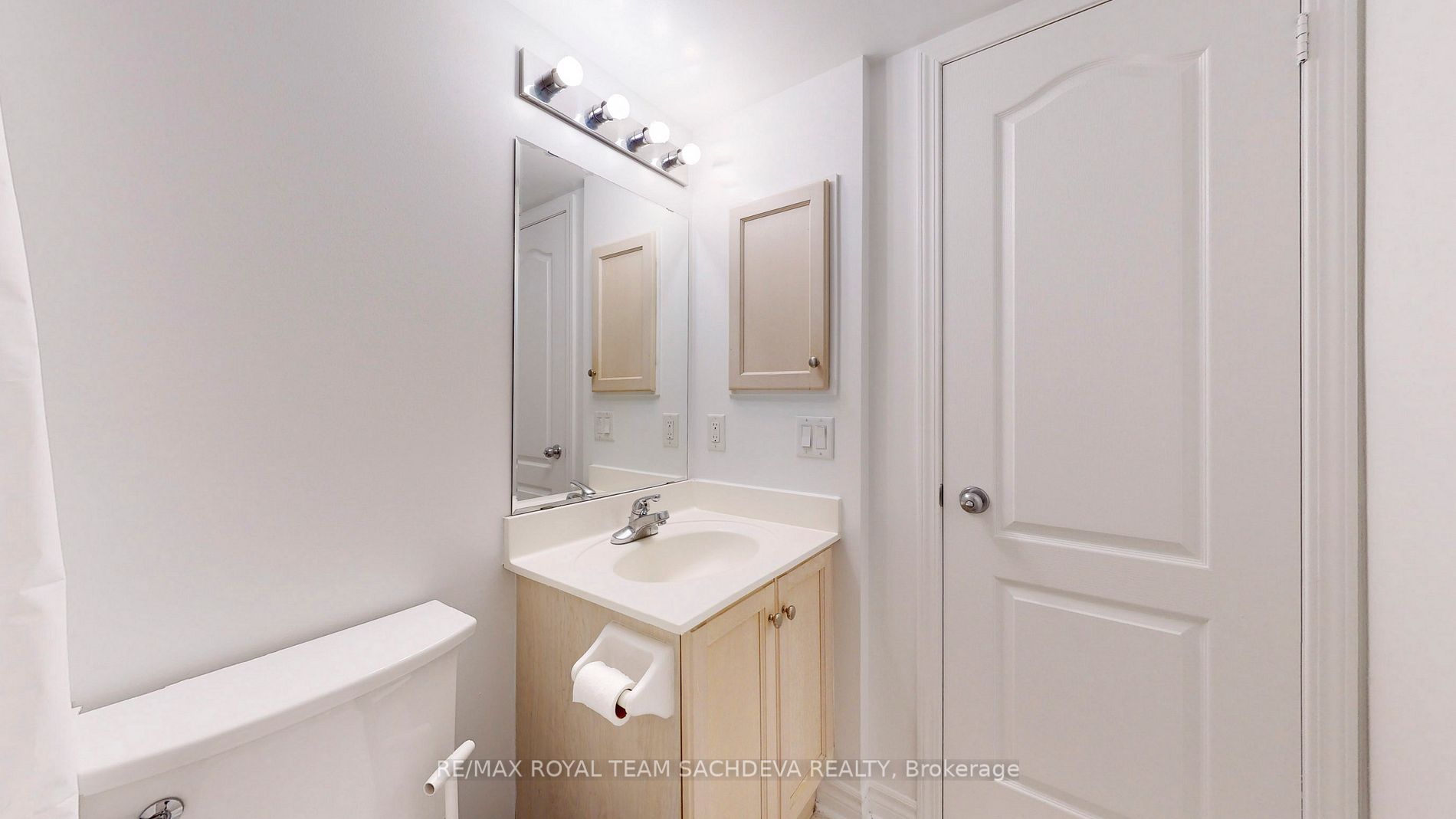 2 Rean Dr, #1208