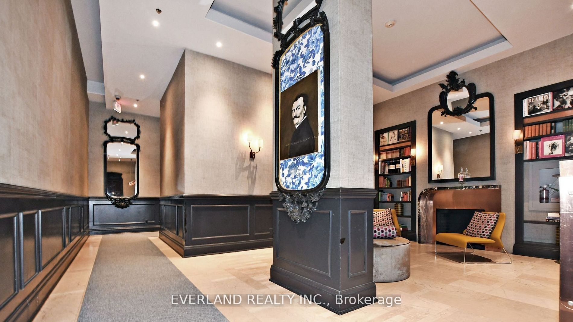 375 King St W, #2408