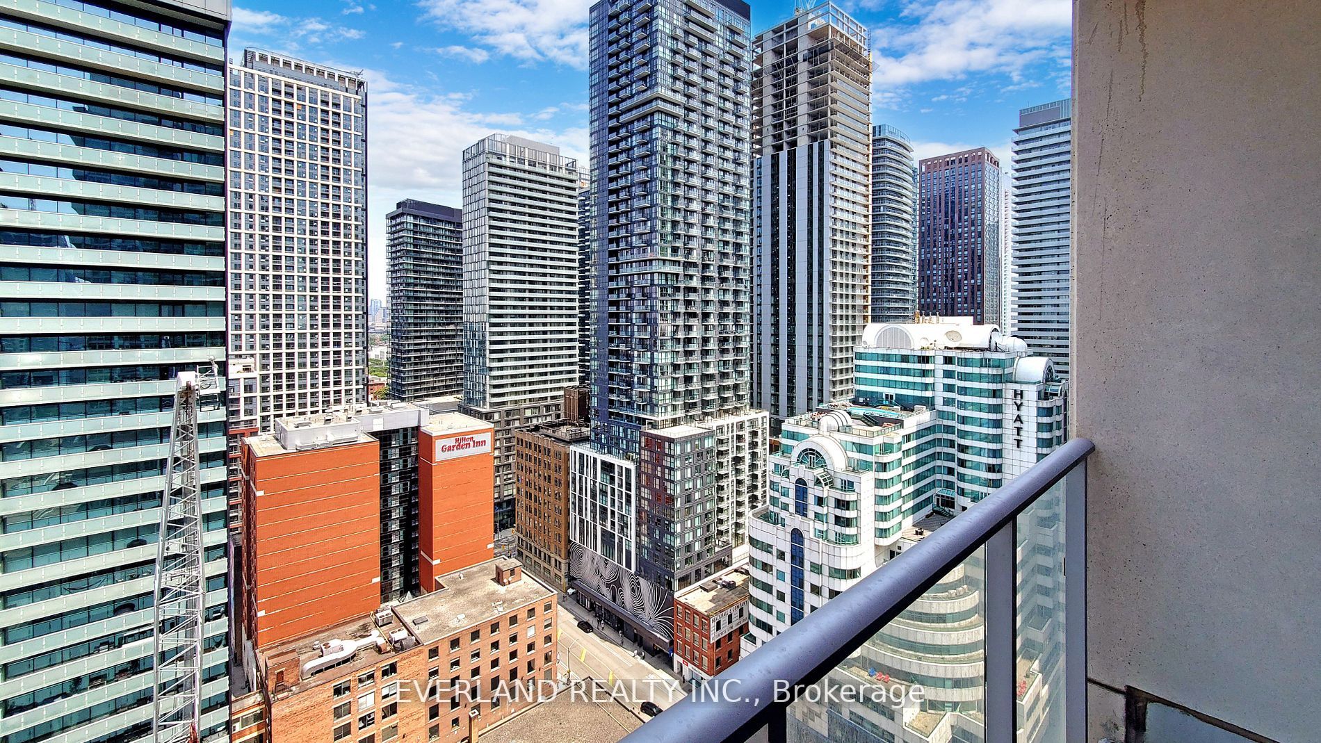 375 King St W, #2408
