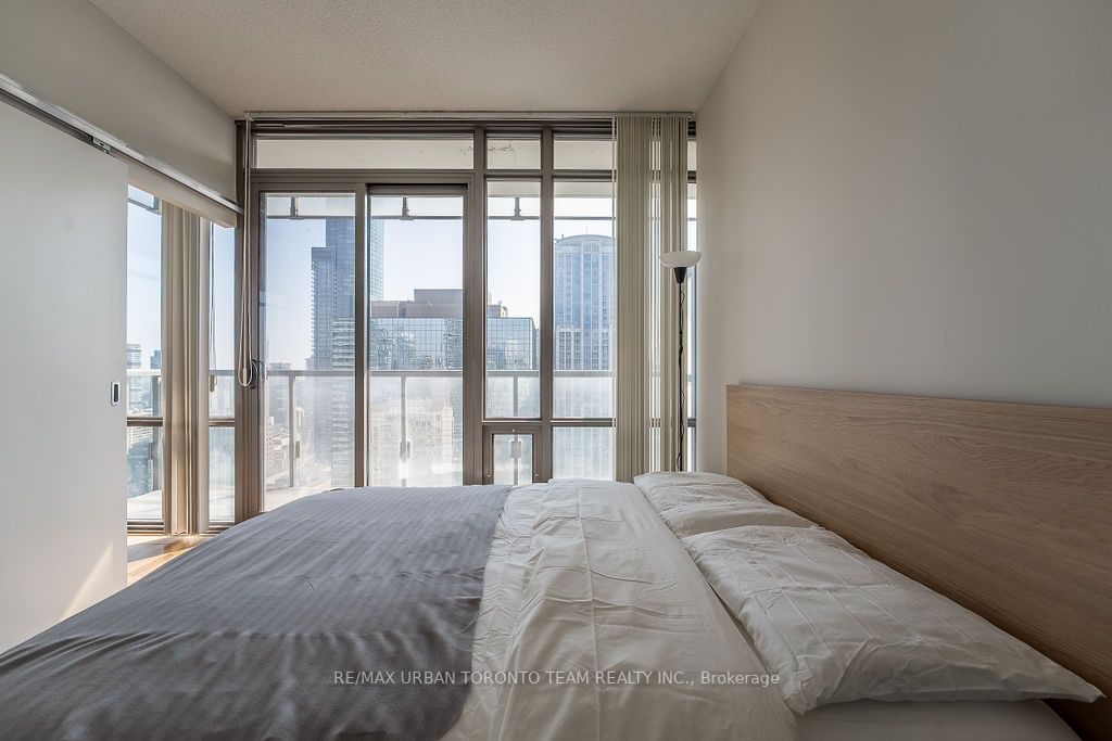 38 Grenville Street, #3207