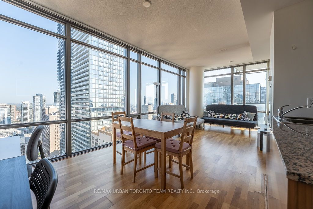 38 Grenville Street, #3207