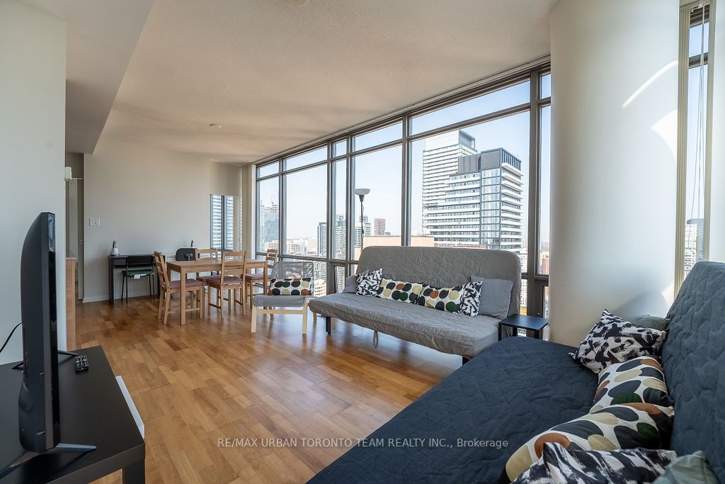 38 Grenville Street, #3207