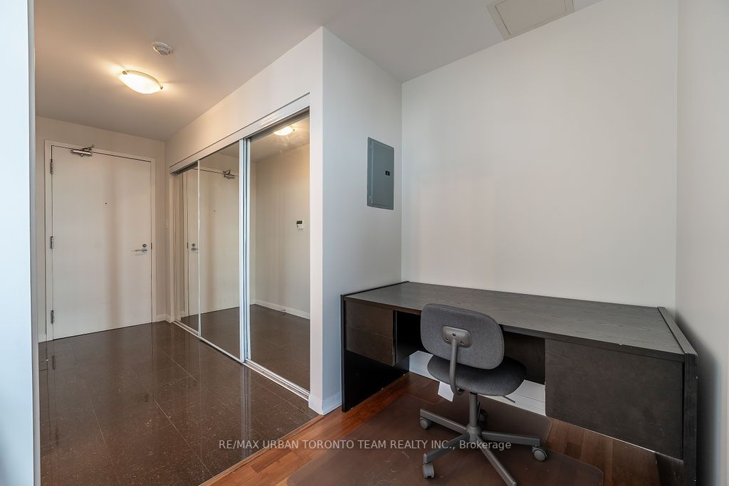 38 Grenville Street, #3207