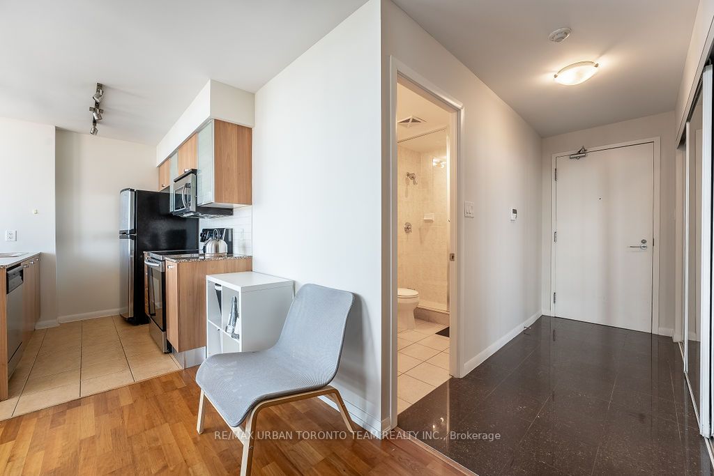 38 Grenville Street, #3207