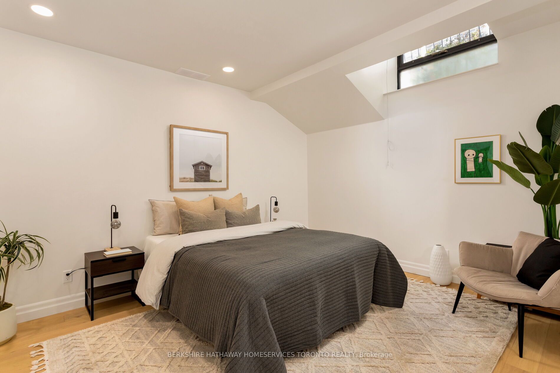 295 Davenport Rd, #103