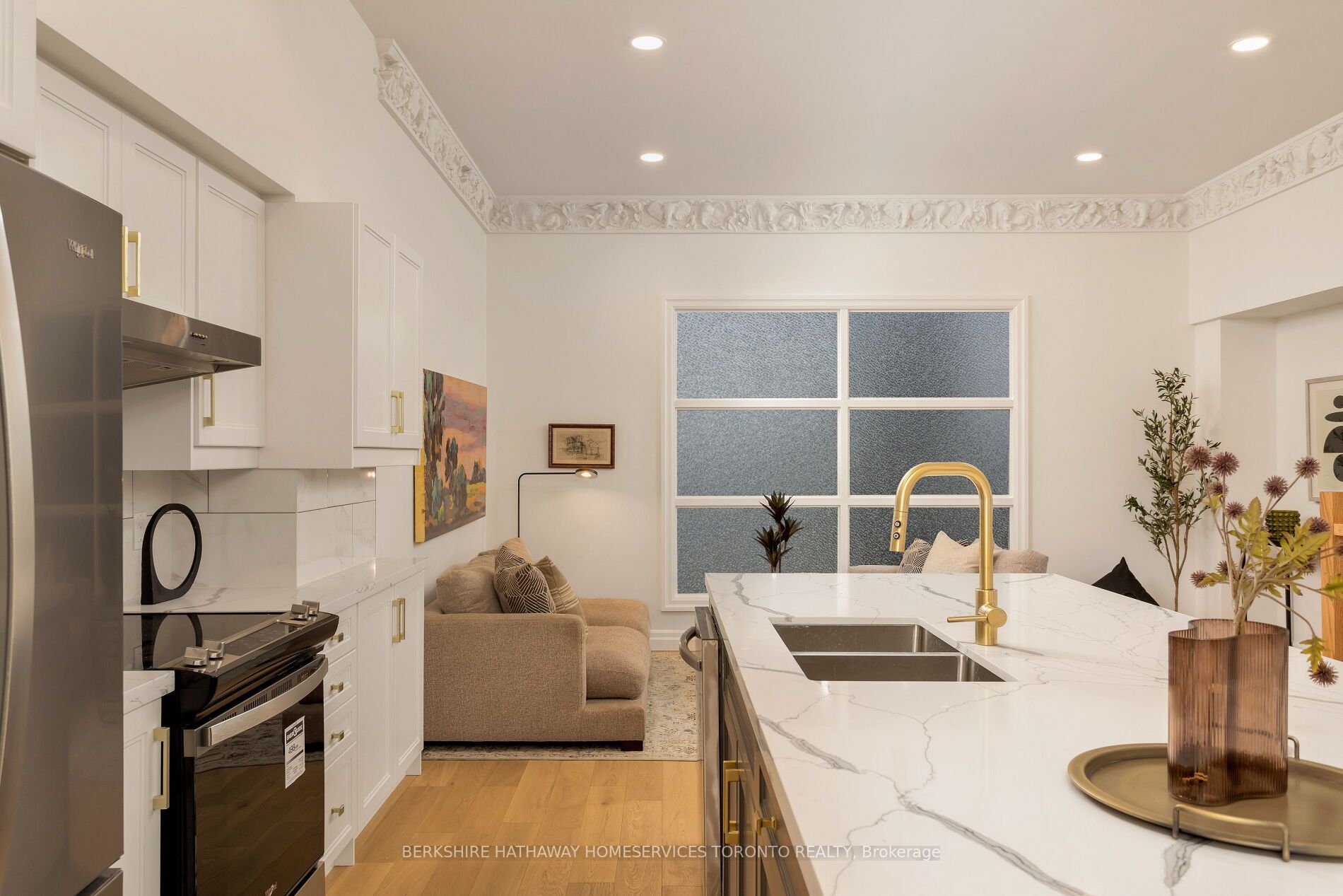 295 Davenport Rd, #103
