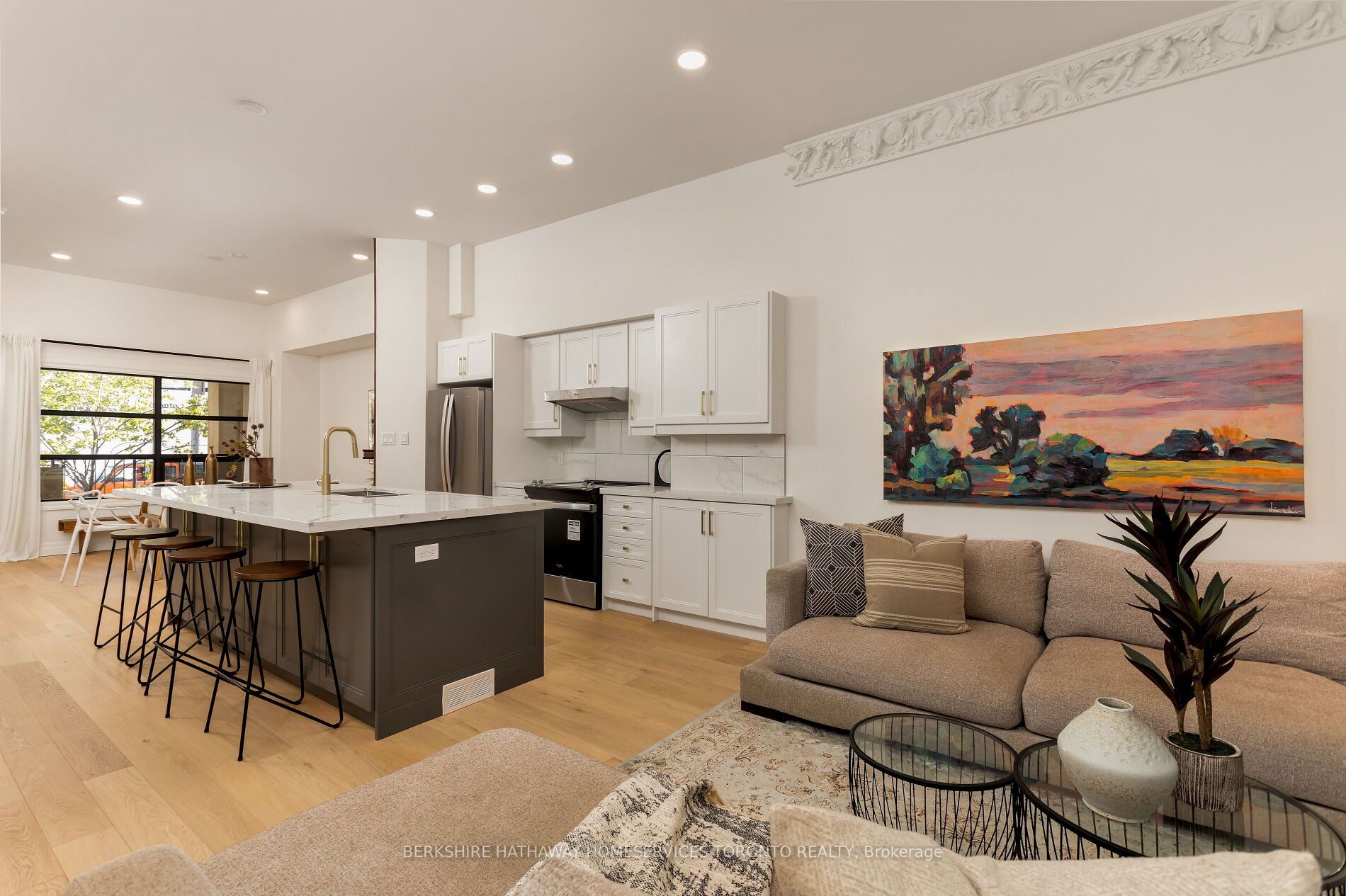 295 Davenport Rd, #103