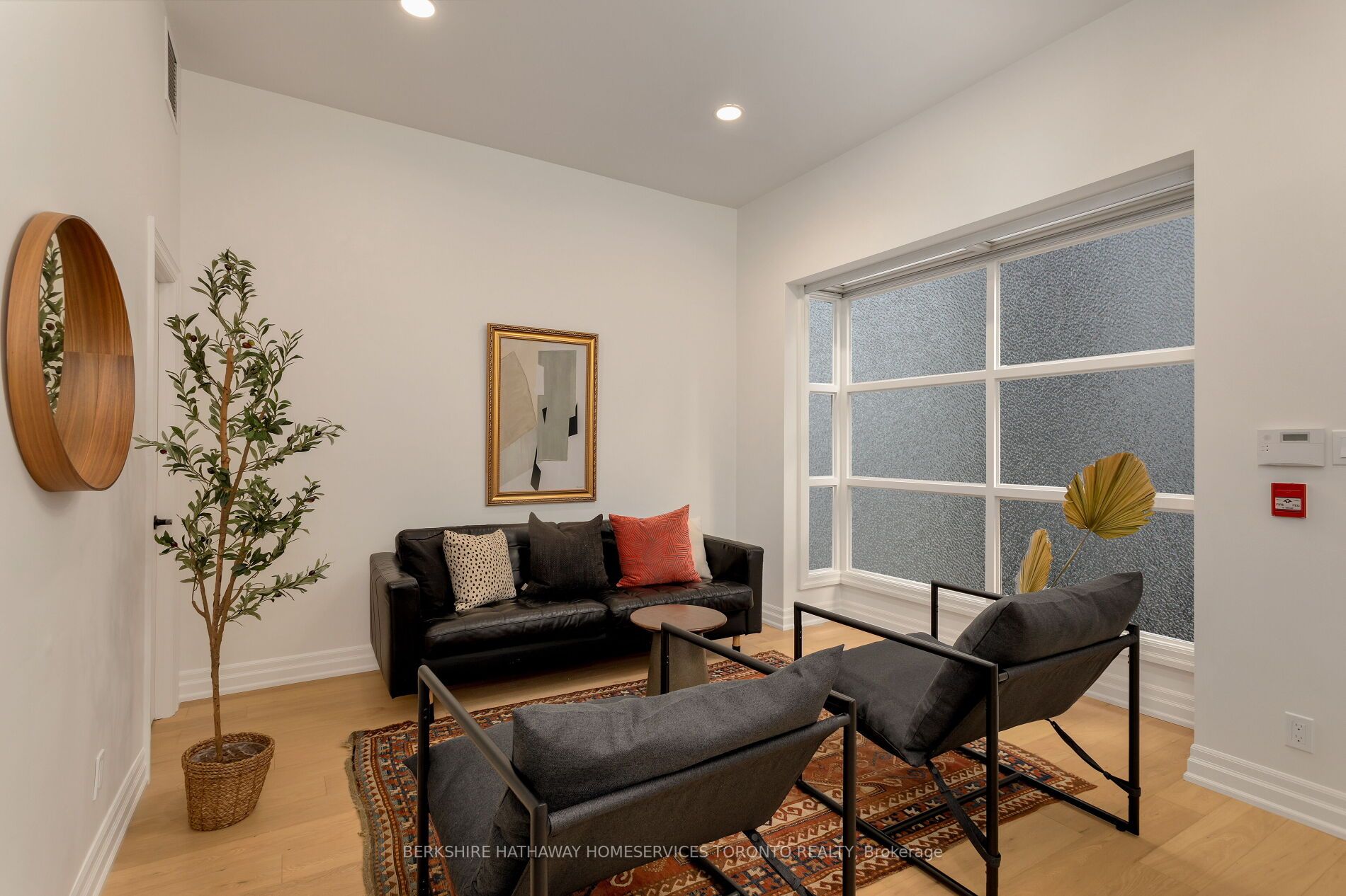 295 Davenport Rd, #103