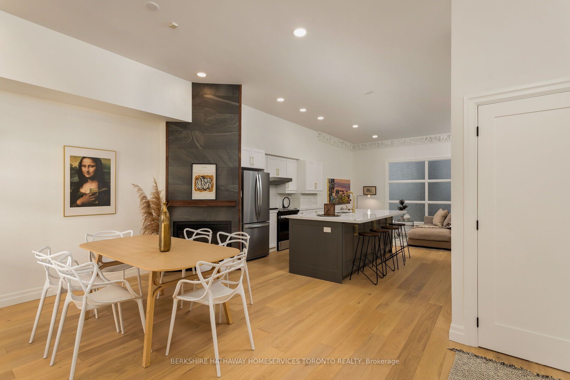 295 Davenport Rd, #103
