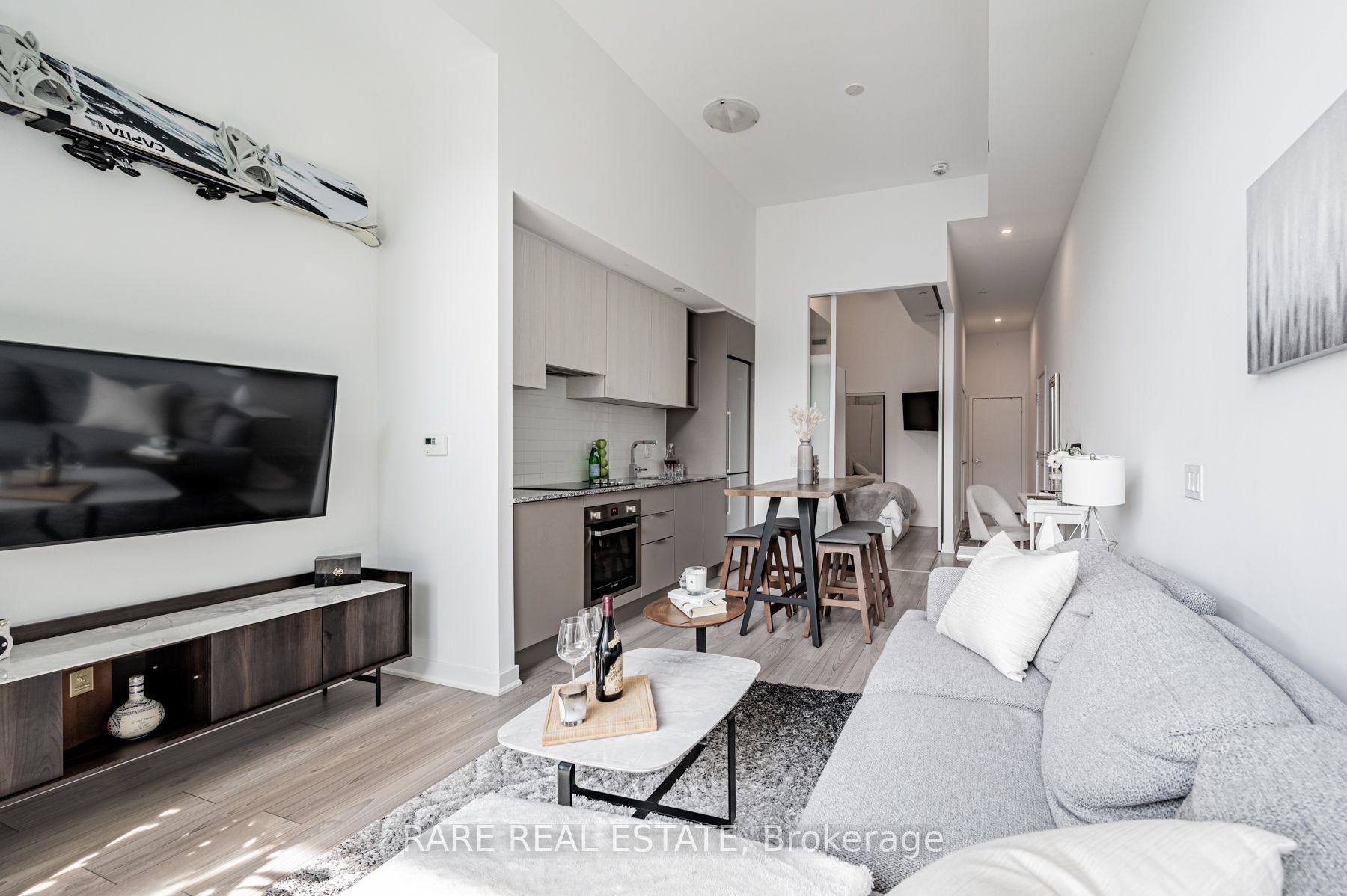 120 Parliament St, #1017