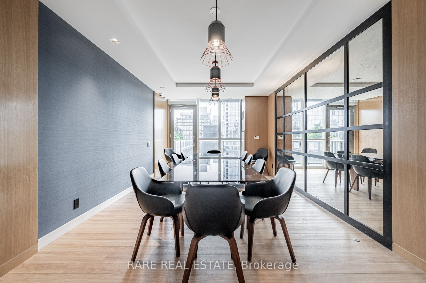 120 Parliament St, #1017