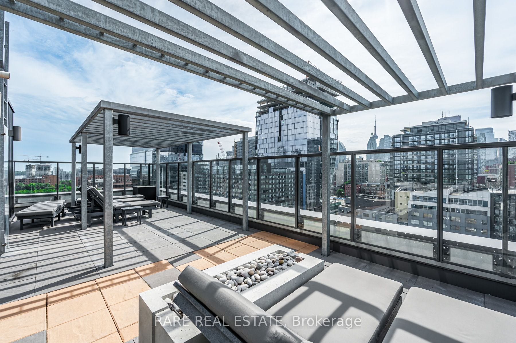 120 Parliament St, #1017