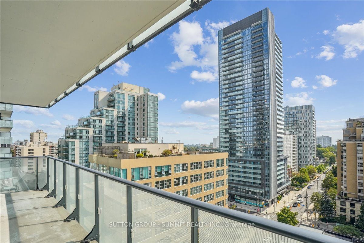 161 Roehampton Ave, #1010