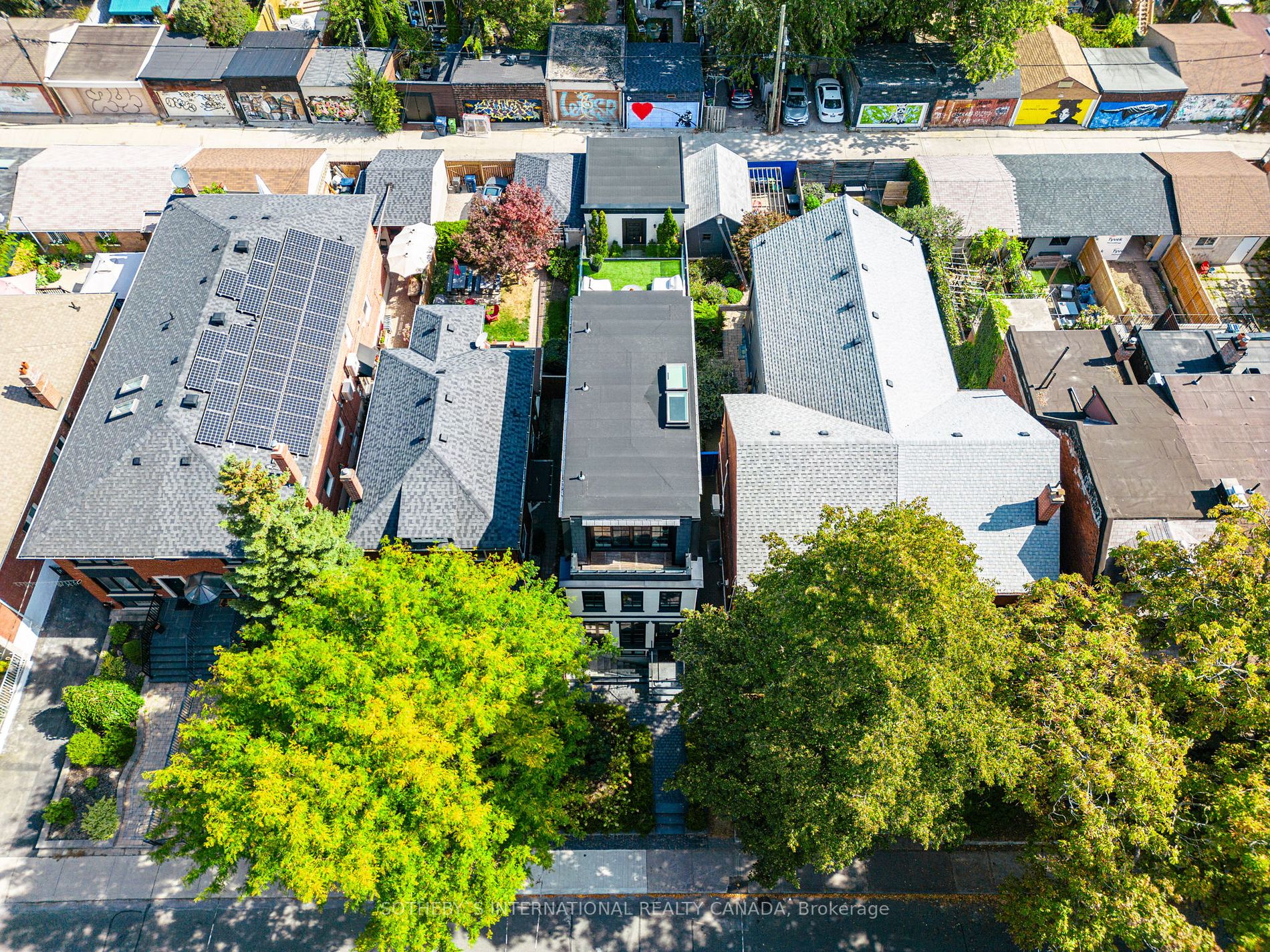 111 Givins St