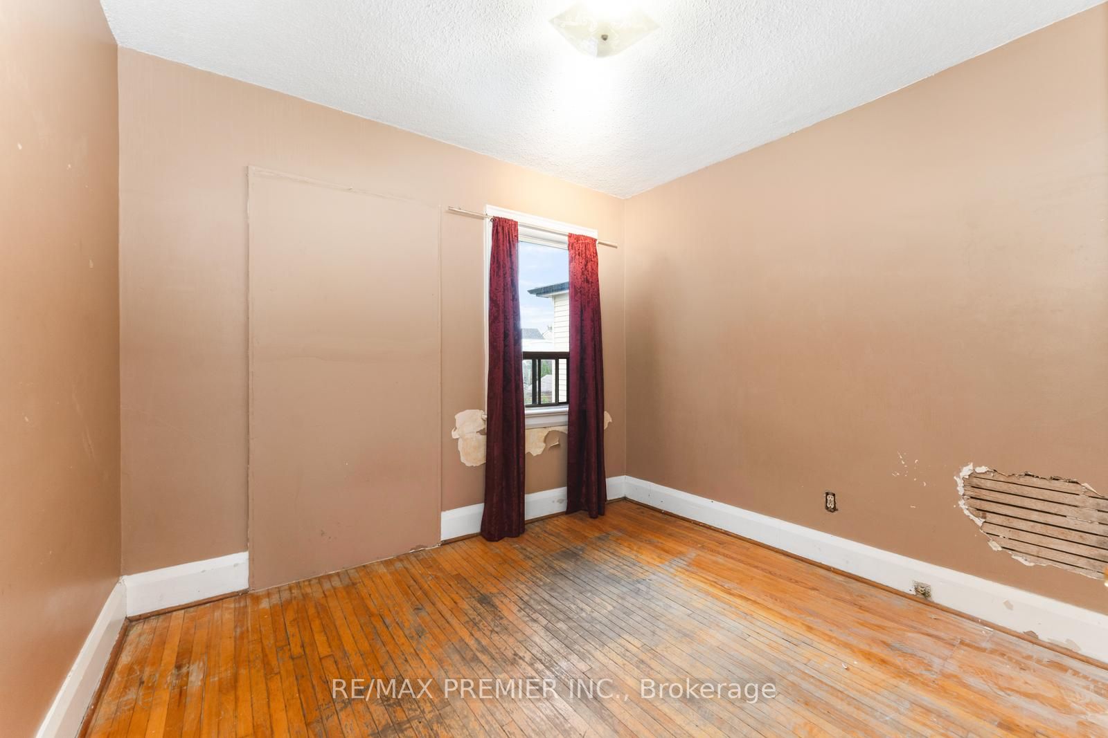 179 Northcliffe Blvd