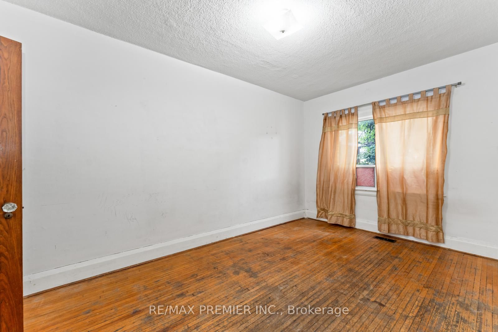 179 Northcliffe Blvd