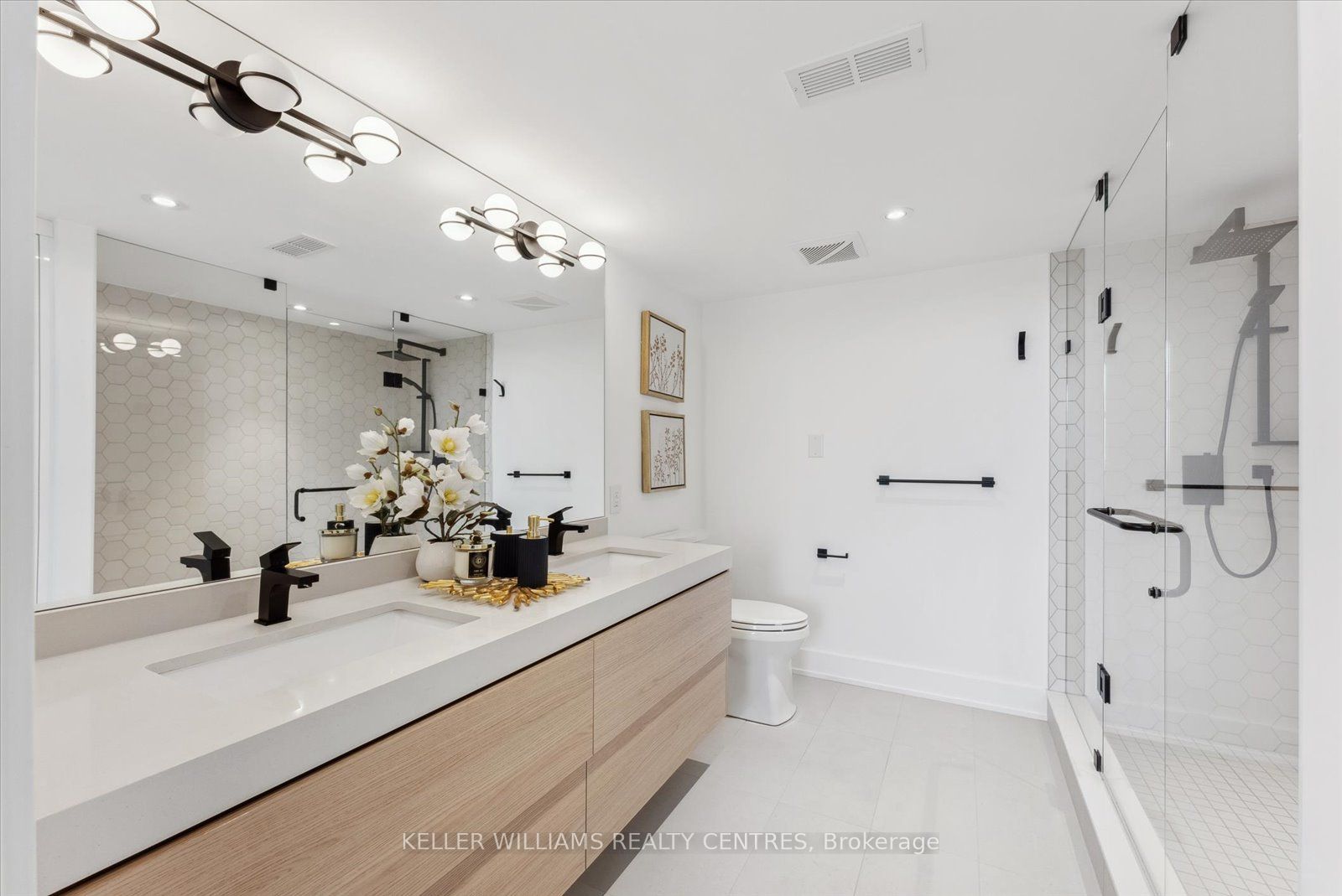 409 Bloor Street E, #PH3