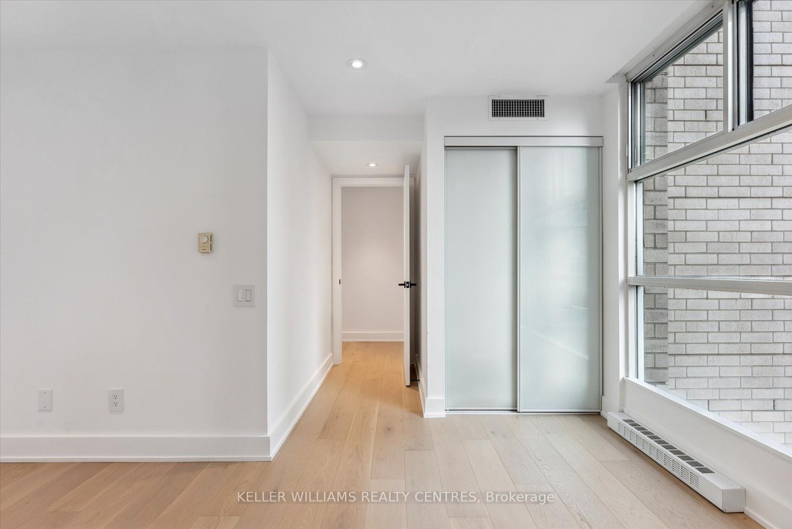 409 Bloor Street E, #PH3