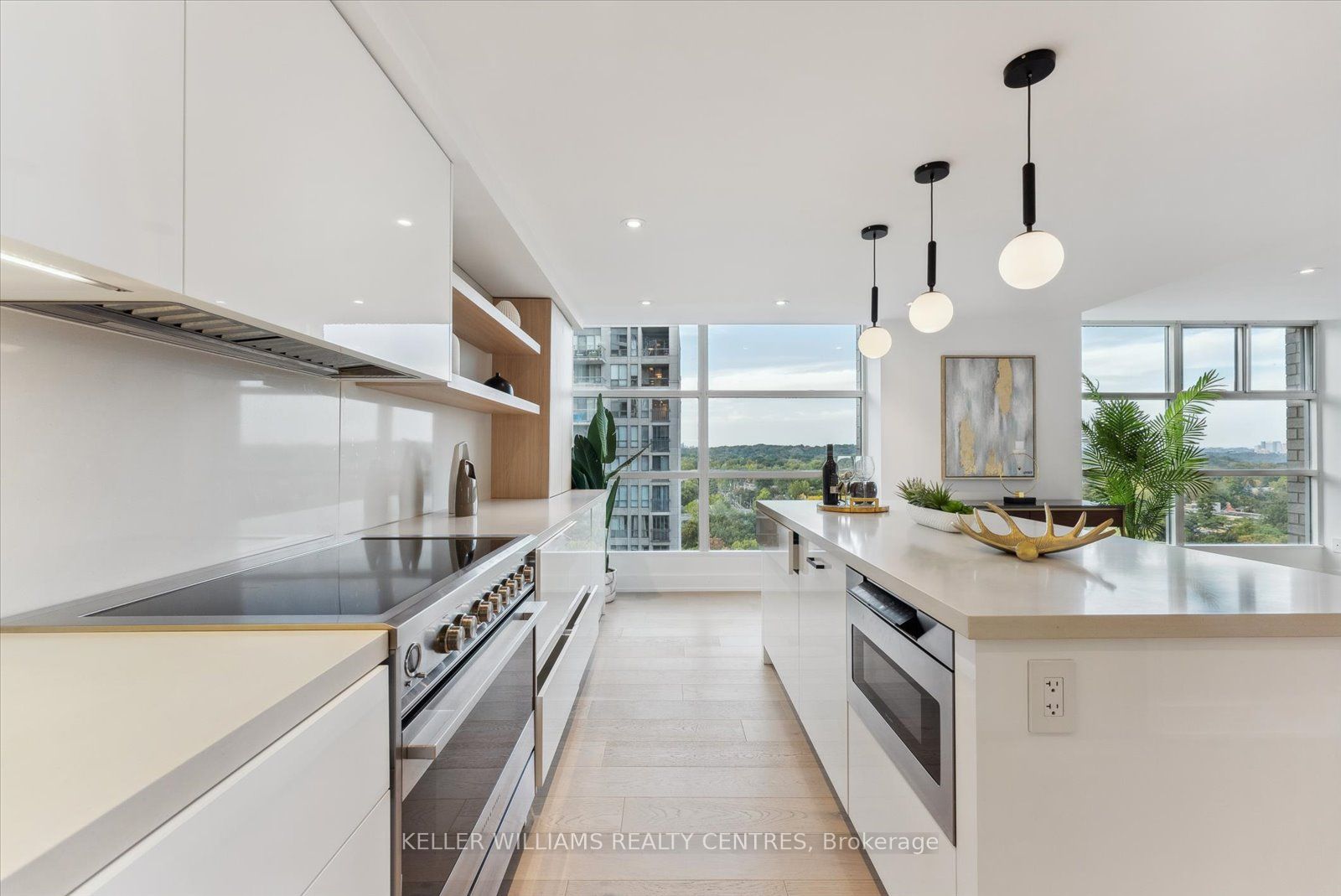 409 Bloor Street E, #PH3