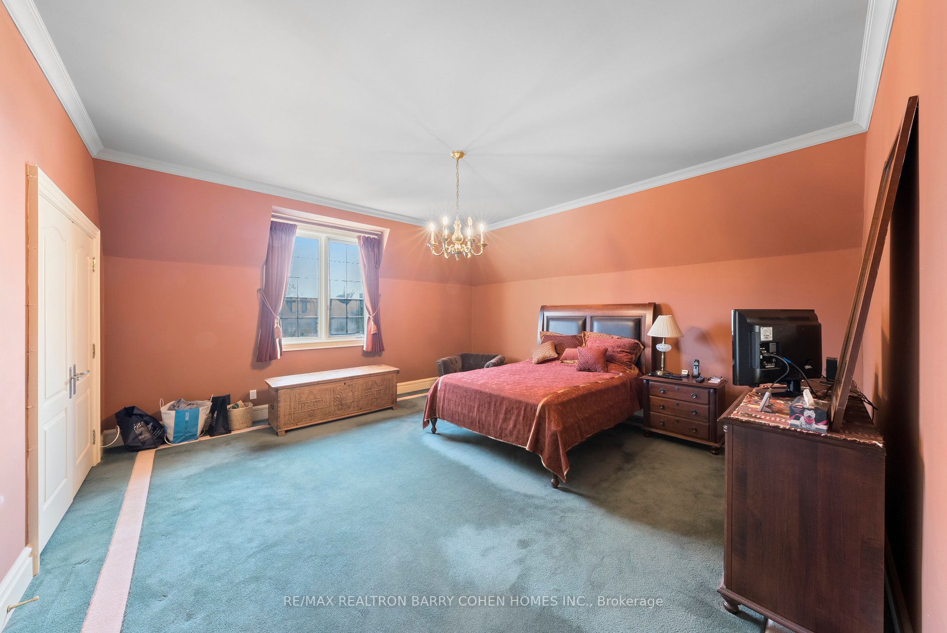 62 Arjay Cres