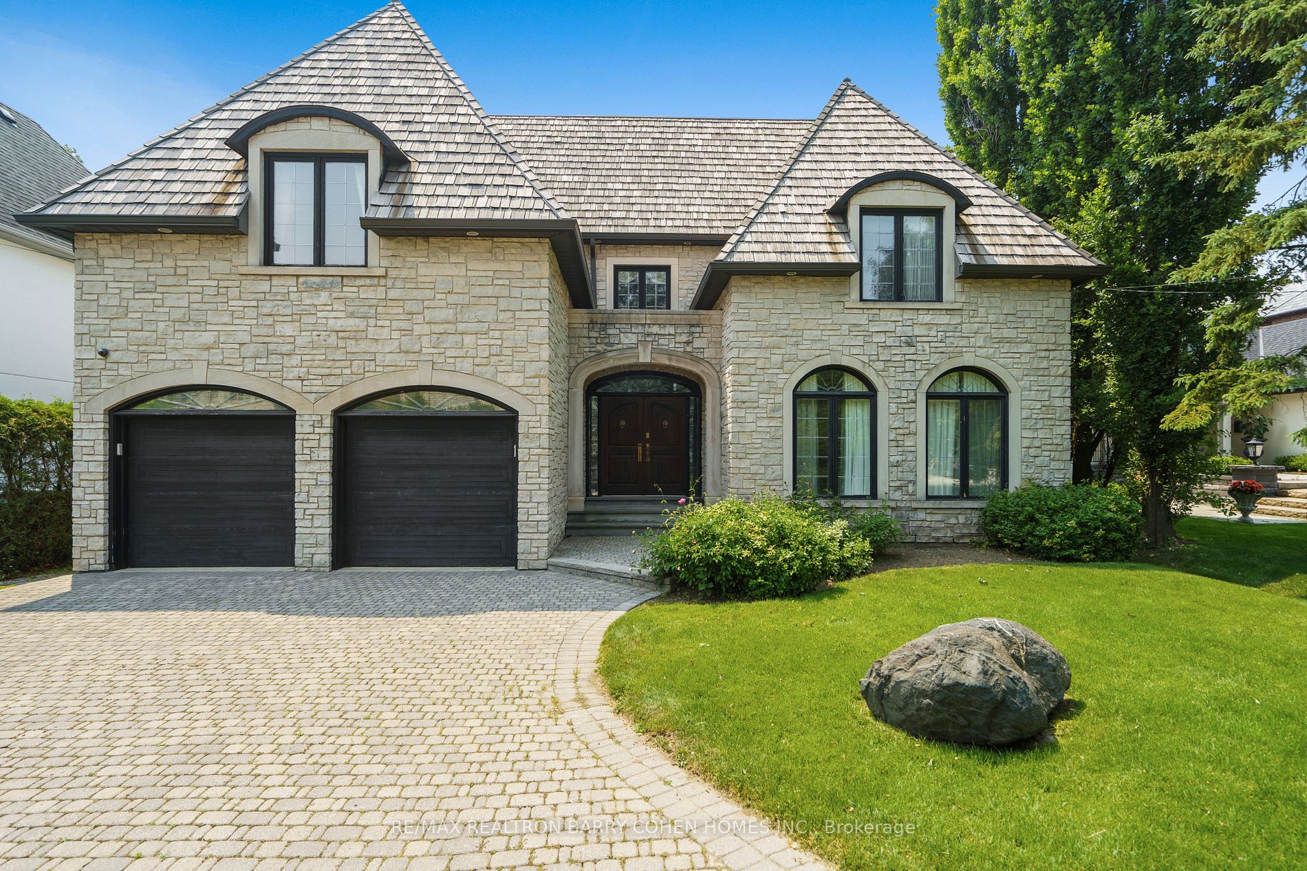 62 Arjay Cres