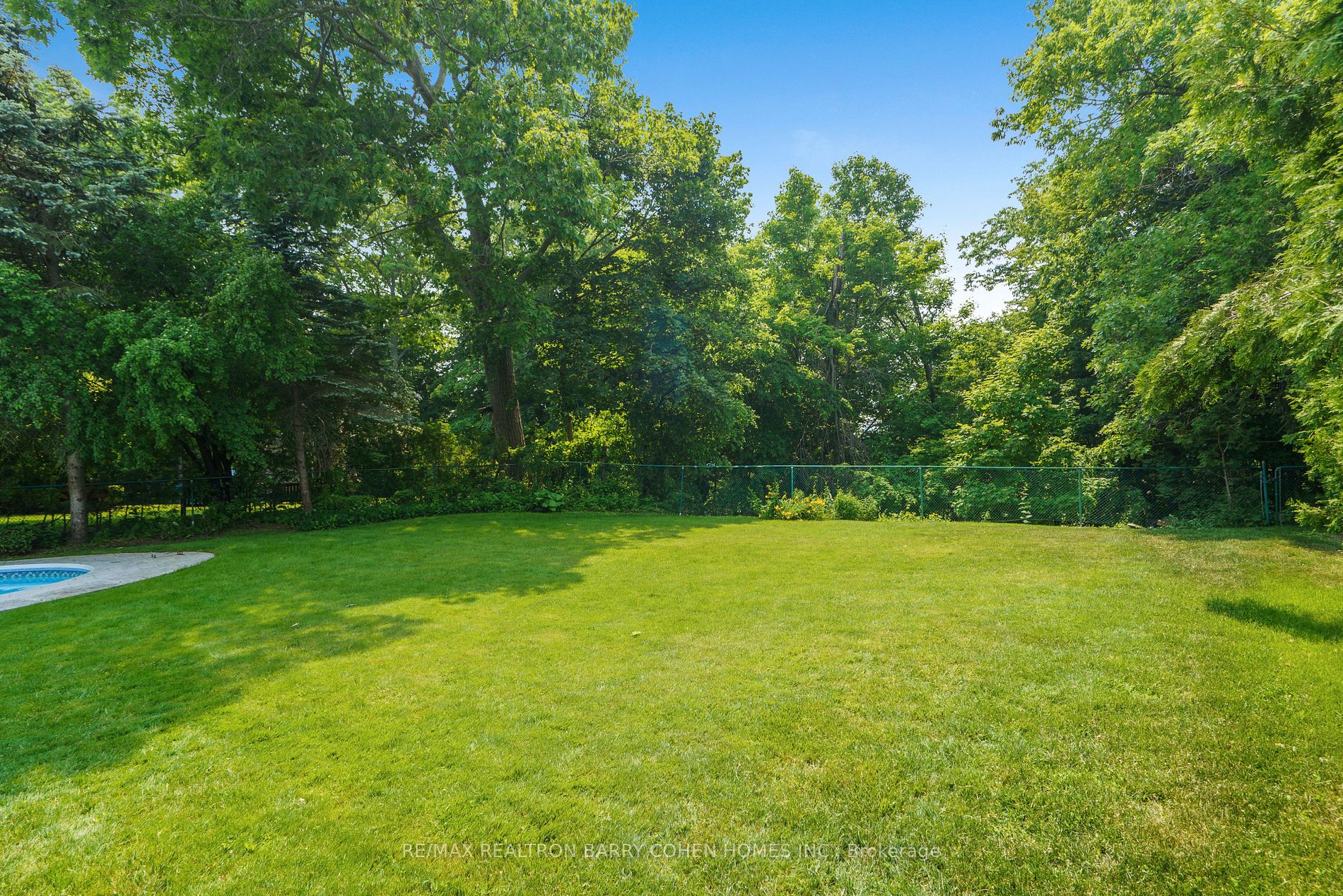 62 Arjay Cres