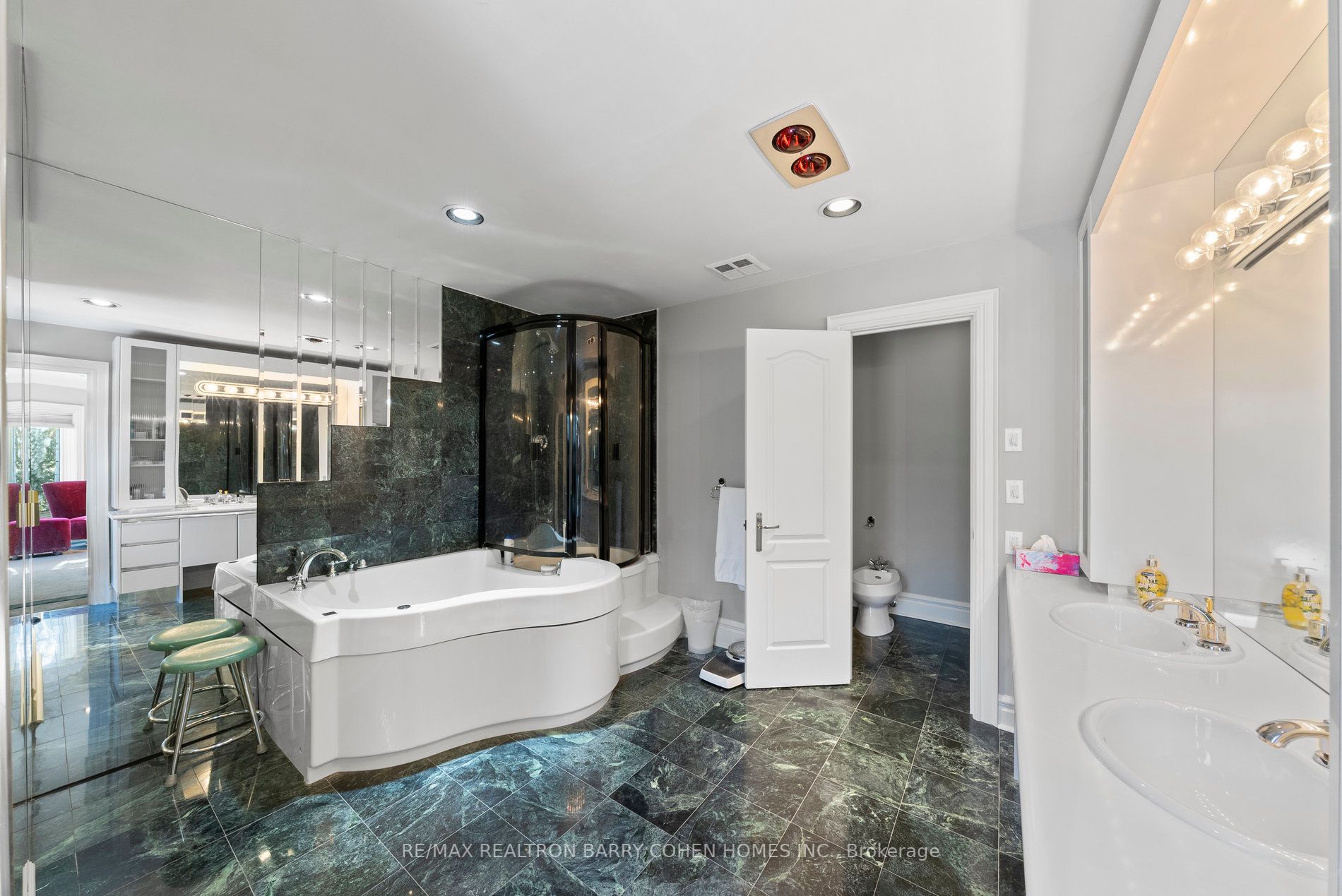 62 Arjay Cres