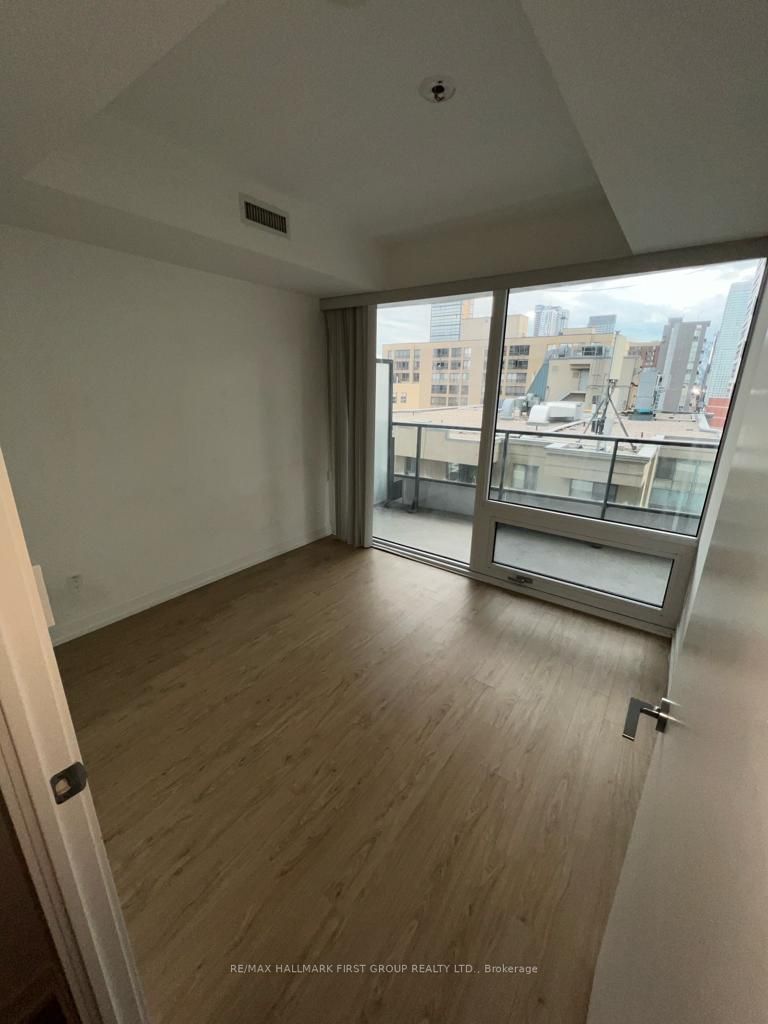 85 Wood Street, #1217