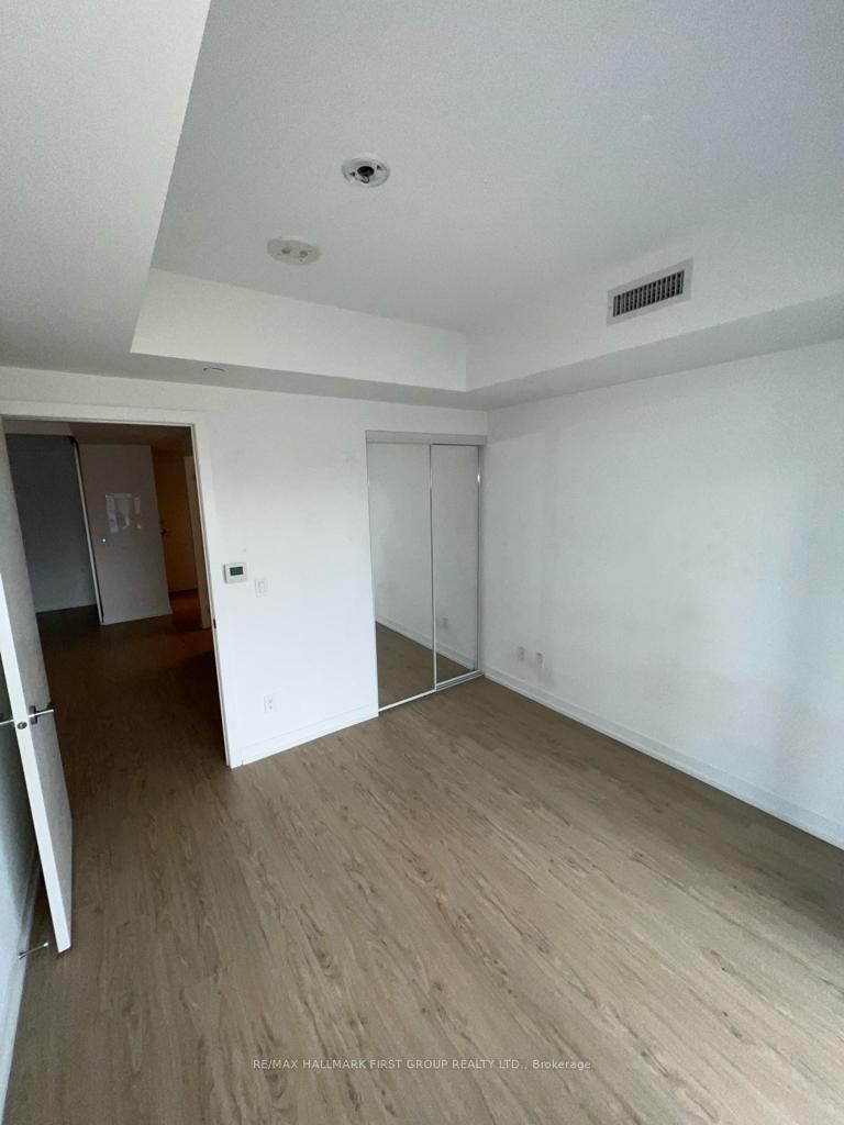 85 Wood Street, #1217