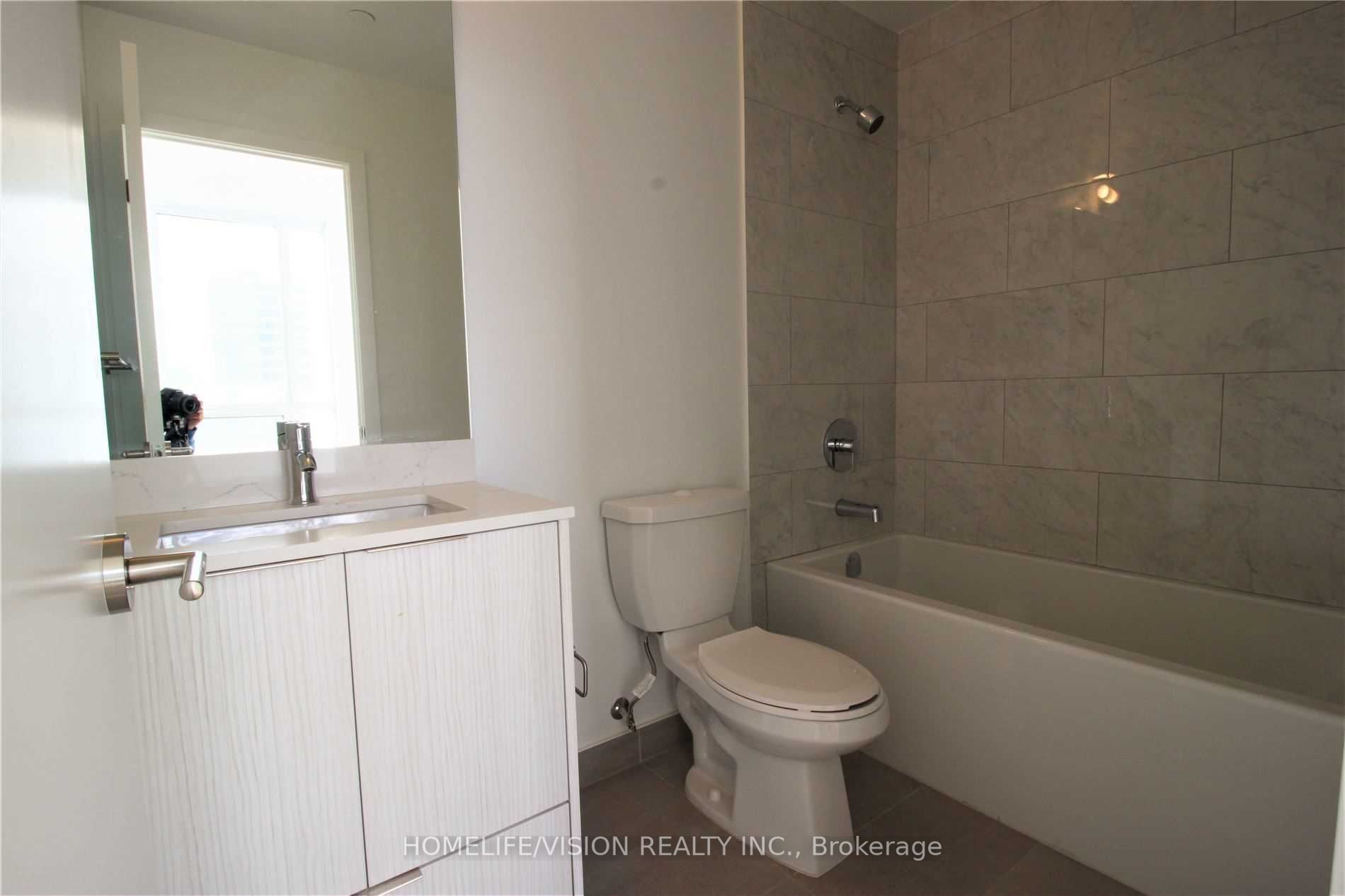 36 Forest Manor Rd, #405