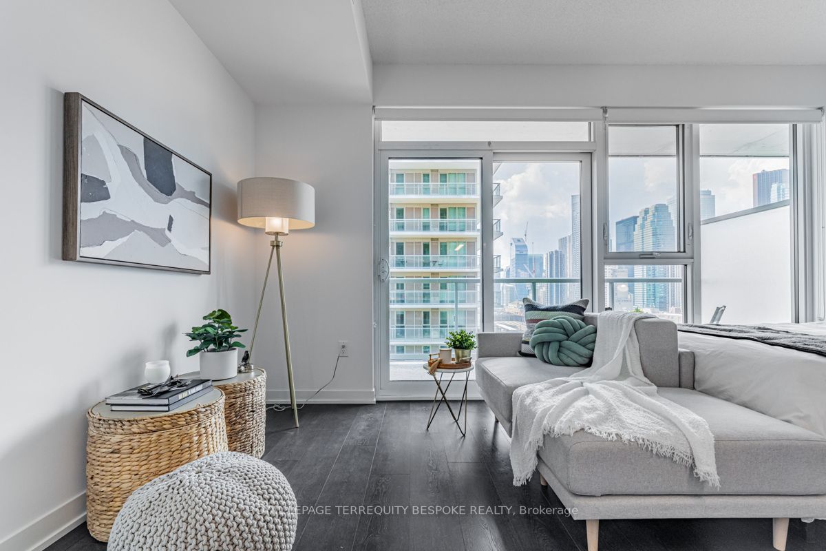 20 Richardson St, #1606