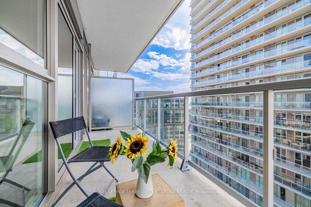 20 Richardson St, #1606