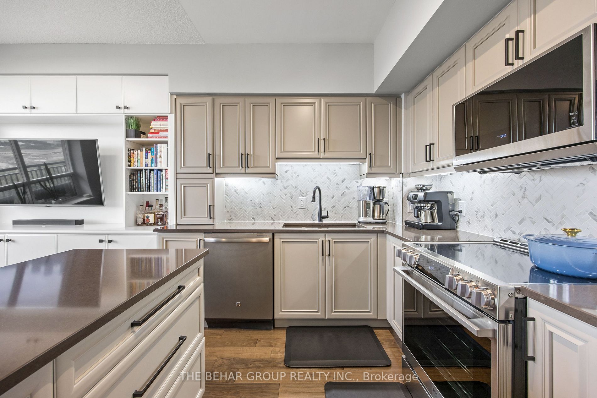 1105 Leslie St, #1507