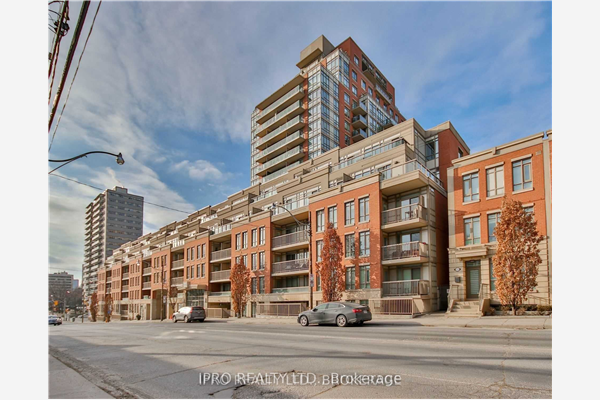 900 Mount Pleasant Rd, Toronto