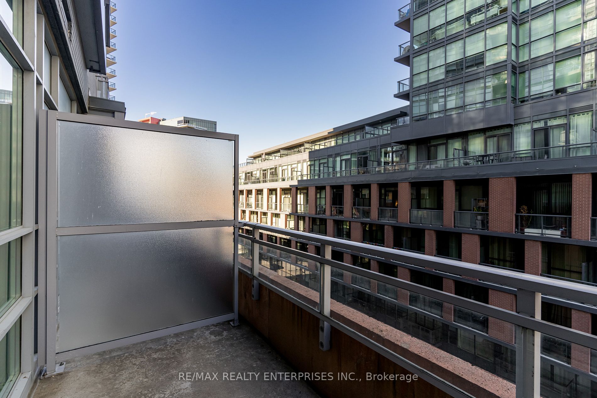 15 Bruyeres Mews, #601