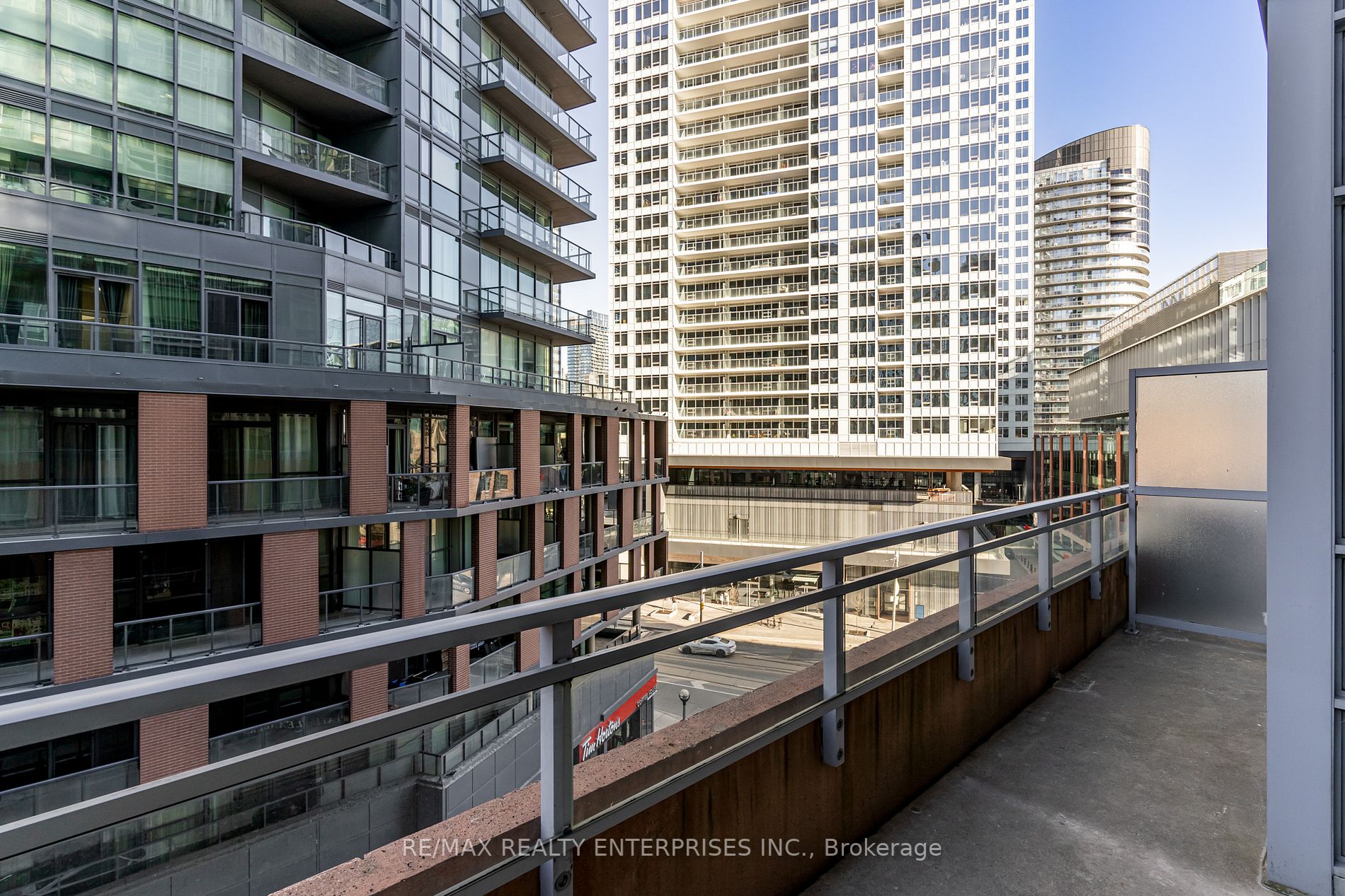 15 Bruyeres Mews, #601