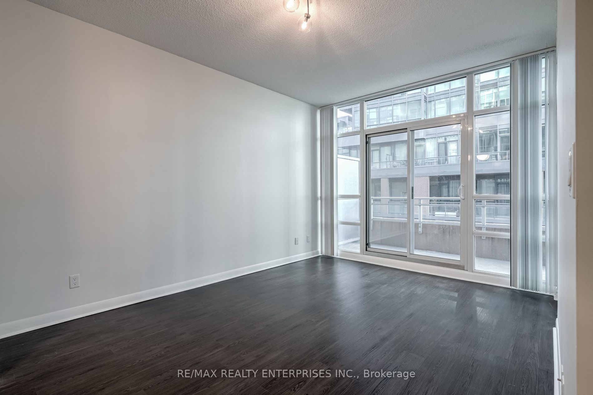 15 Bruyeres Mews, #601