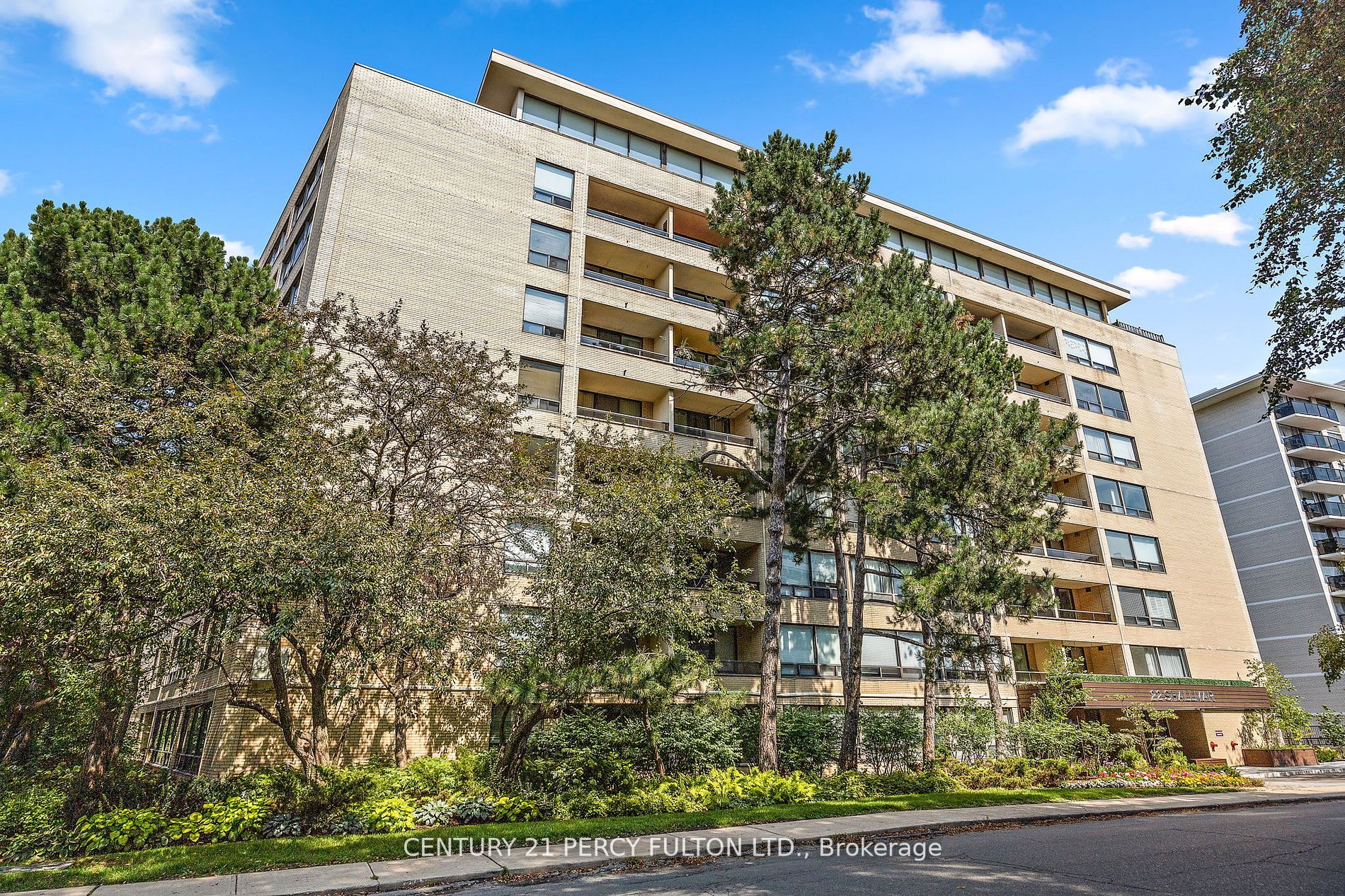 22 Shallmar Blvd, #605