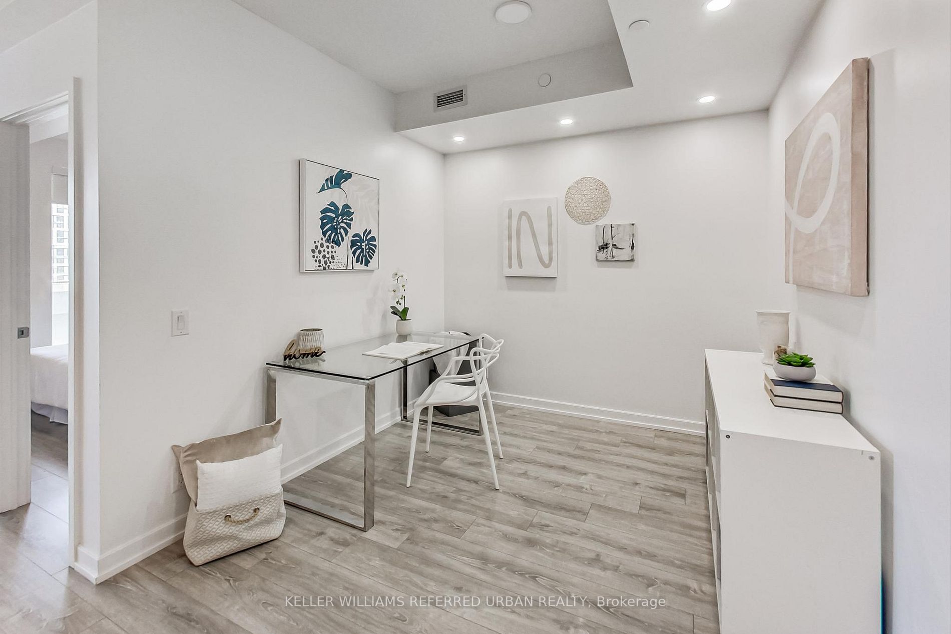 20 Tubman Ave, #1006