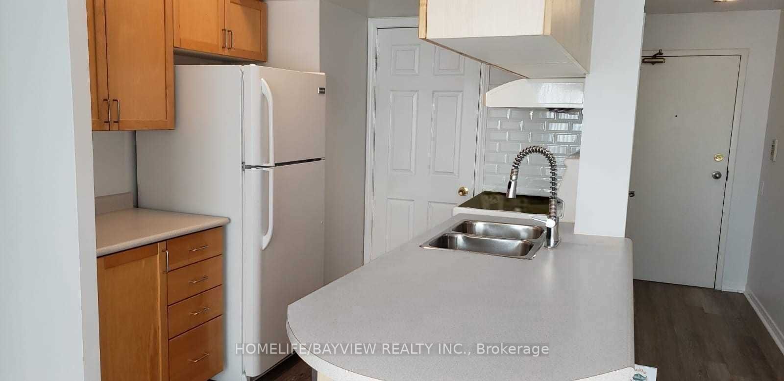8 Hillcrest Ave, #2203