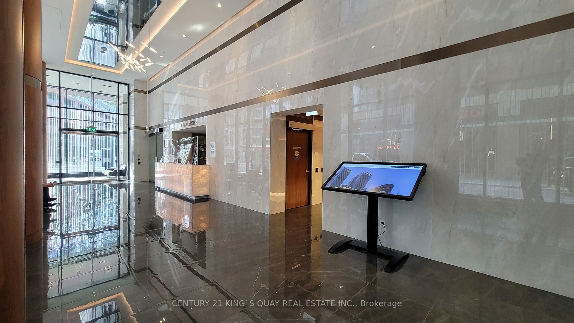 19 Bathurst St, #1009