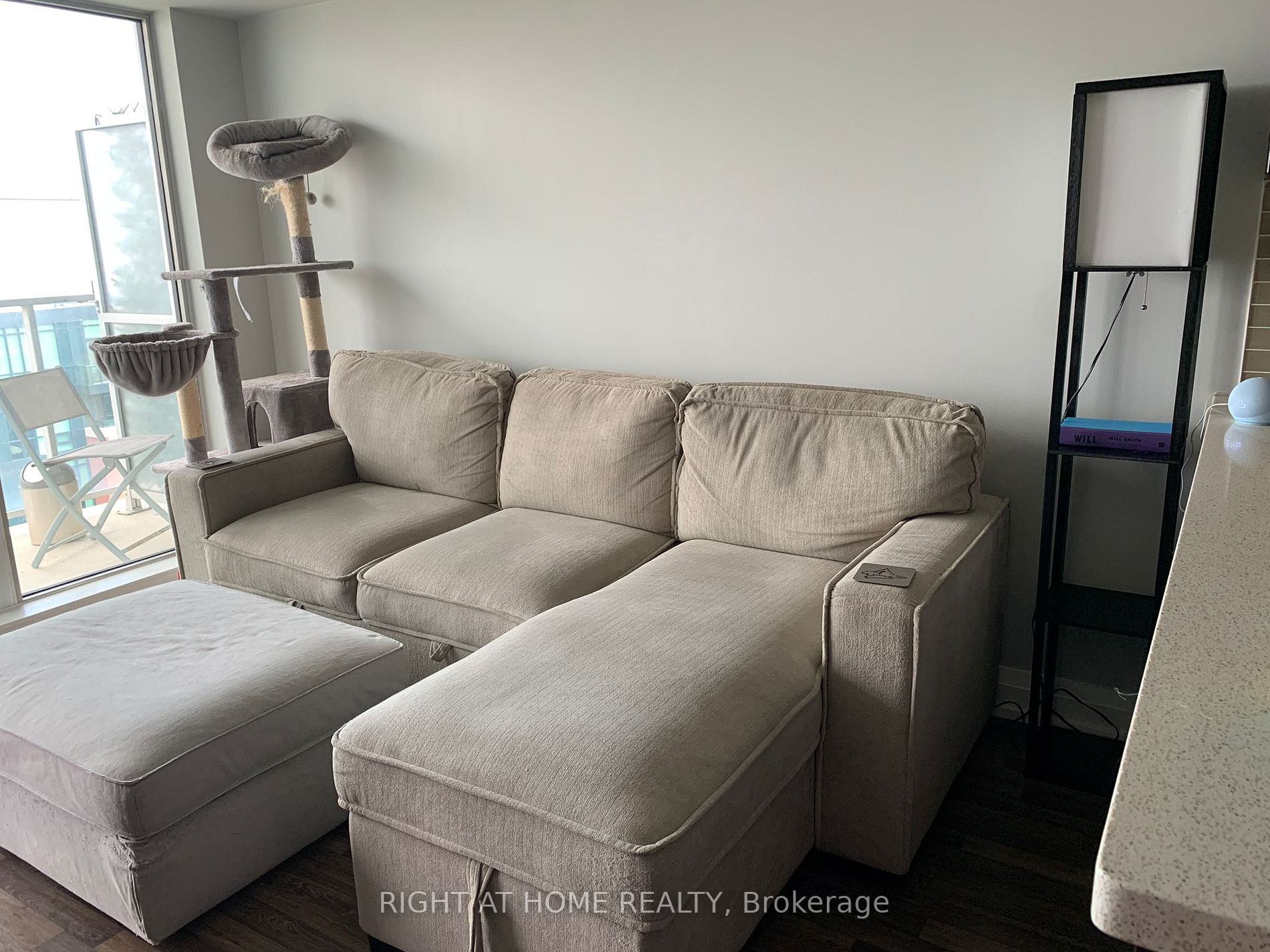 555 Wilson Ave, #1306